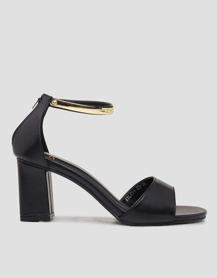 Yongki Komaladi Zipper Back Sandal Heals Wanita