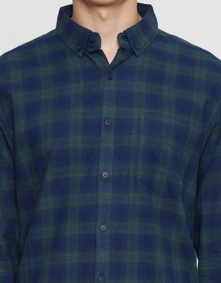 Triple Plaid Look Nvg Kemeja Flanel Slim Fit Pria