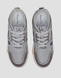 Yongki Komaladi Trendy Look Sepatu Sneakers Pria