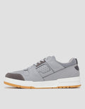 Yongki Komaladi Trendy Look Sepatu Sneakers Pria