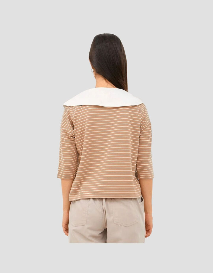 Graphis Atasan Motif Garis Wanita