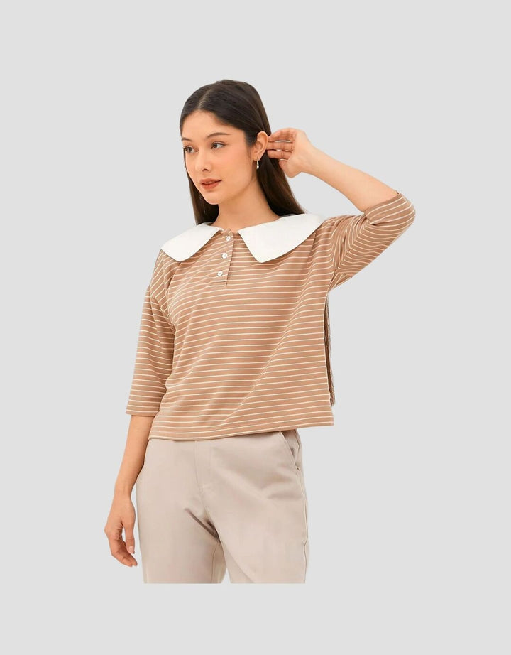 Graphis Atasan Motif Garis Wanita