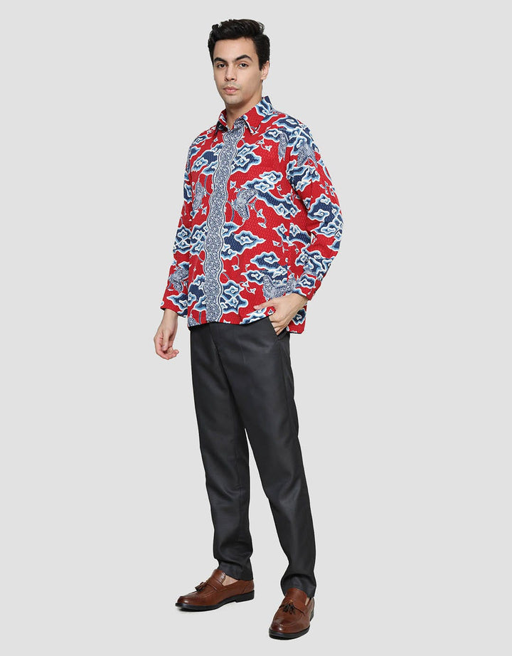 Arjuna Weda Regular Fit Batik Mega Mendung Kupu Kemeja Batik Pria