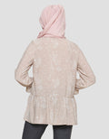 Annisa Print Abstract  Ruffle Rneck Blouse Wanita