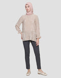 Annisa Print Abstract  Ruffle Rneck Blouse Wanita