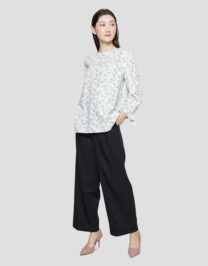 Expand Bira Blouse Women