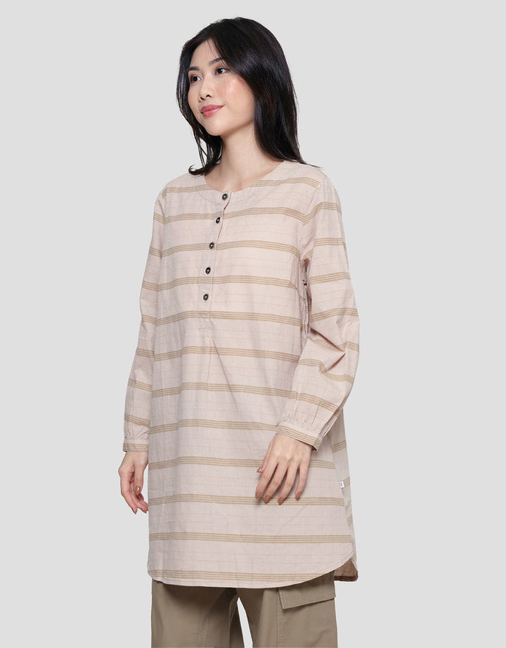 Expand Yola Women's Blouse