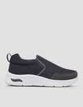 Yongki Komaladi Slip On Sepatu Sport Pria