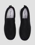 Yongki Komaladi Slip On Sepatu Sport Pria