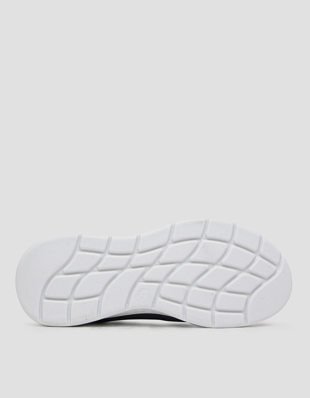 Yongki Komaladi Slip On Sneakers Pria