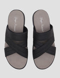 Yongki Komaladi Fashion Sandal Slipper Pria