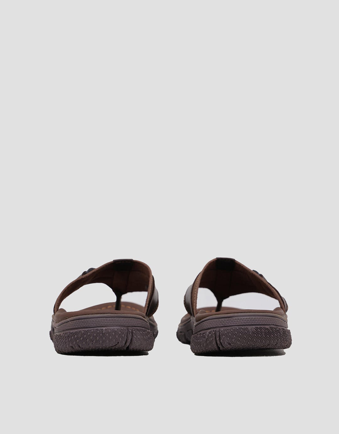 Yongki Komaladi Vb436C Y-Strap Sandal Pria