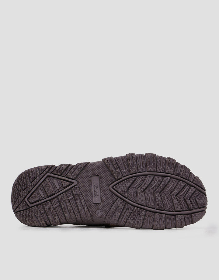 Yongki Komaladi Vb436C Y-Strap Sandal Pria
