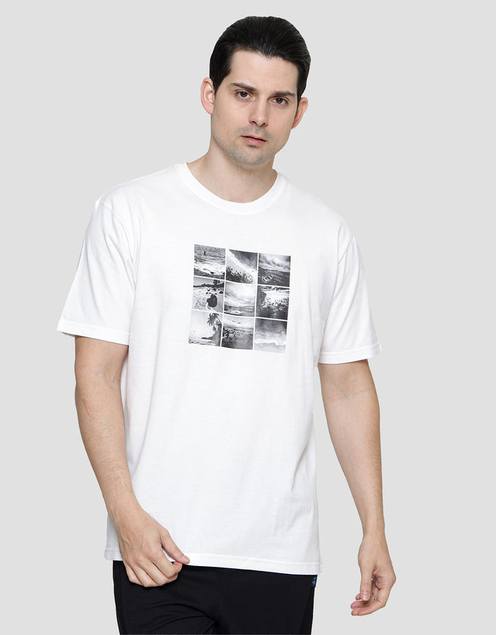 Cole Beach Monochrome Kaos Lengan Pendek Pria