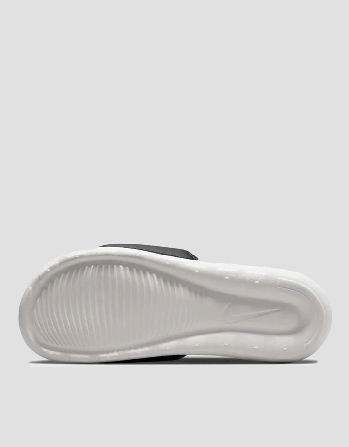 Nike Victori One Slide CN9675-013 Sandal Pria