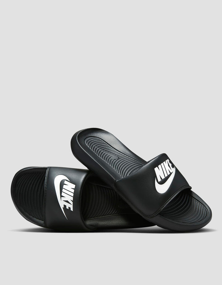 Nike Victori One CN9677-005 Sandal Slider Wanita