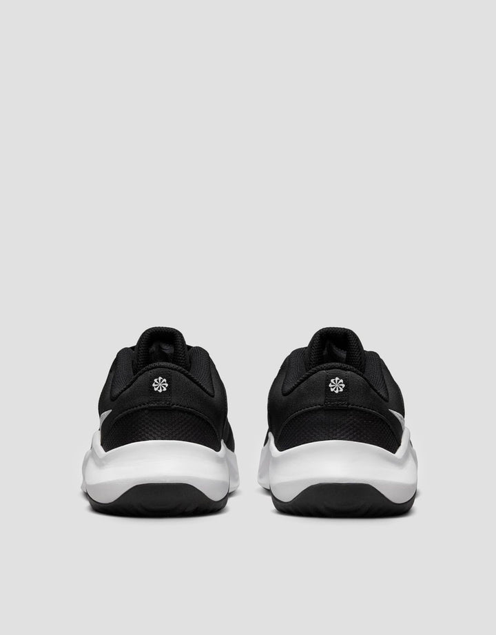 Nike Legend Essential 3 Next Nature Sepatu Pria