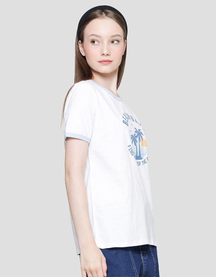 Nevada Beach Days Kaos Lengan Pendek Wanita