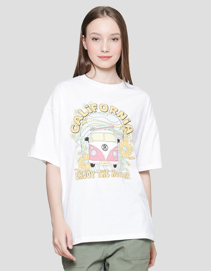 Nevada California Oversize Kaos Lengan Pendek Wanita