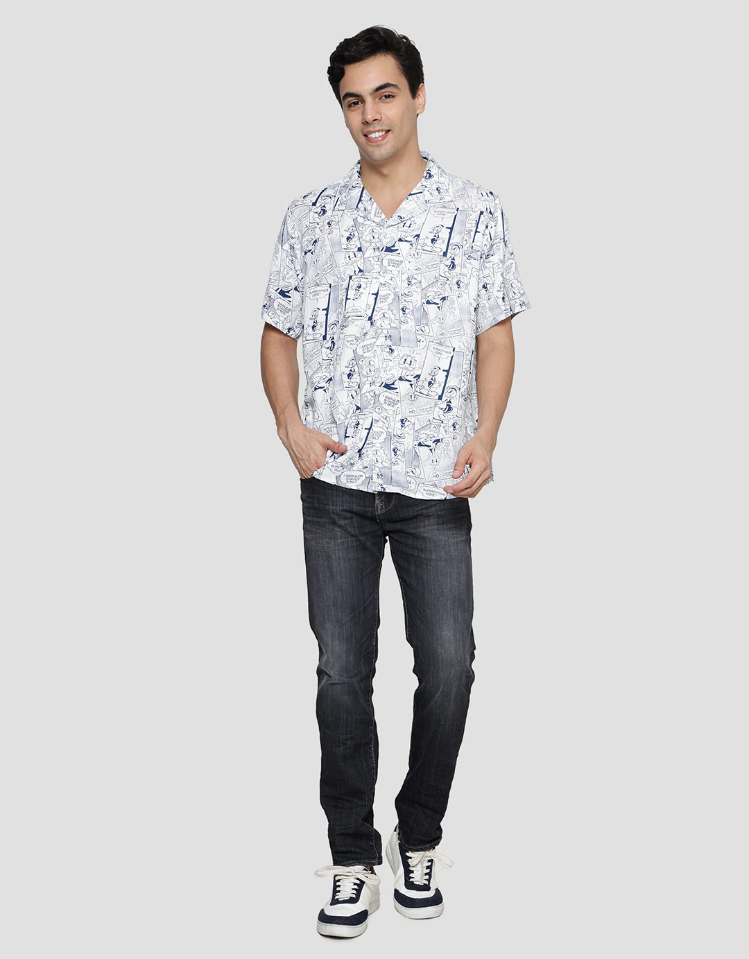 Disney Donald Duck Men's Short Sleeve Shirt