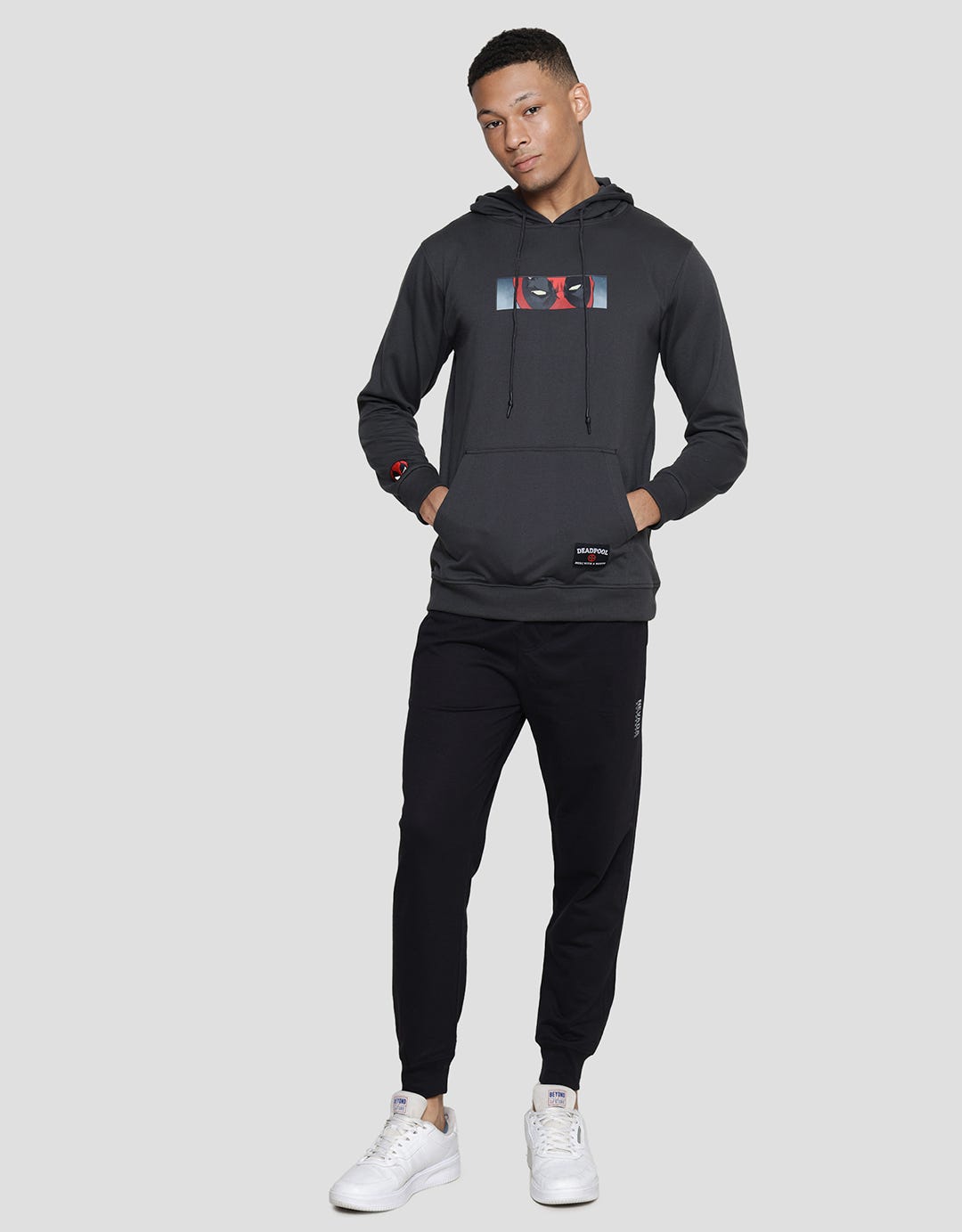 Marvel Hoodie Deadpool Eyes In Front Sweater Pria