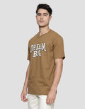 Nevada Print Wording Varsity Style With Flocking Kaos Lengan Pendek Pria