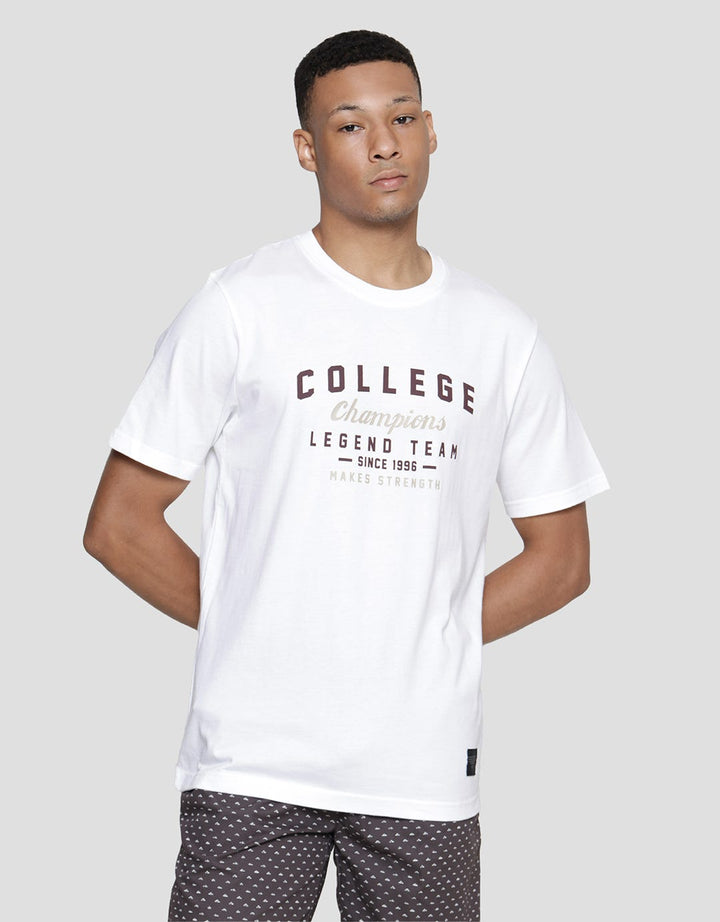 Nevada Wording Varsity Kaos Casual Pria