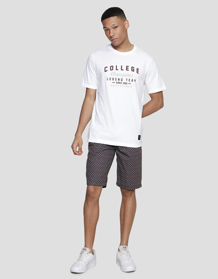 Nevada Wording Varsity Kaos Casual Pria