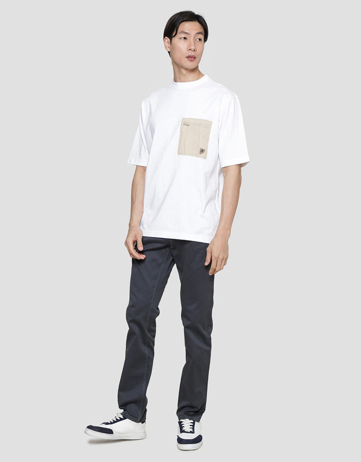 Lois Basic Pocket Up Kaos Casual Pria