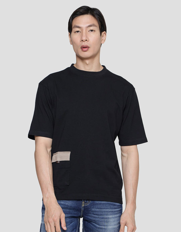 Lois Basic Pocket Kaos Casual Pria