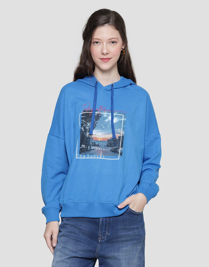 Cardinal Girl Hoodie Landscape Print Women's Sweater