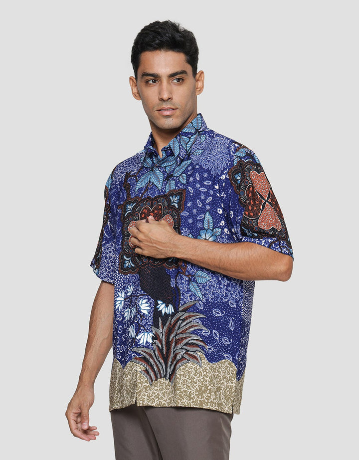 Arjuna Weda Hem Regular Fit Batik 4 Hati Kemeja Pria
