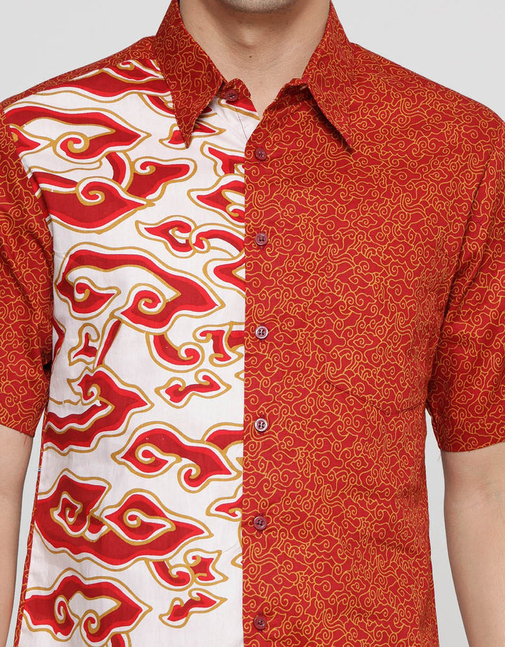 Arjuna Weda Hem Body Fit Batik Mega Mendung Kemeja Batik Pria