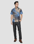 Arjuna Weda Hem Body Fit Batik Tambal Pelangi Kemeja Batik Pria