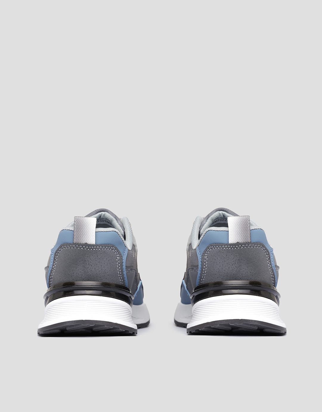 Yongki Komaladi Jsm2002 Dax Sepatu Sneakers Pria