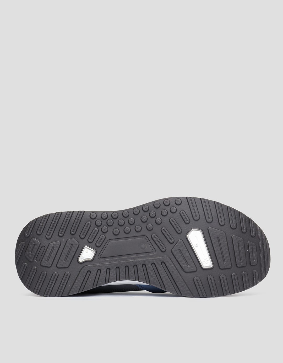 Yongki Komaladi Jsm2002 Dax Sepatu Sneakers Pria