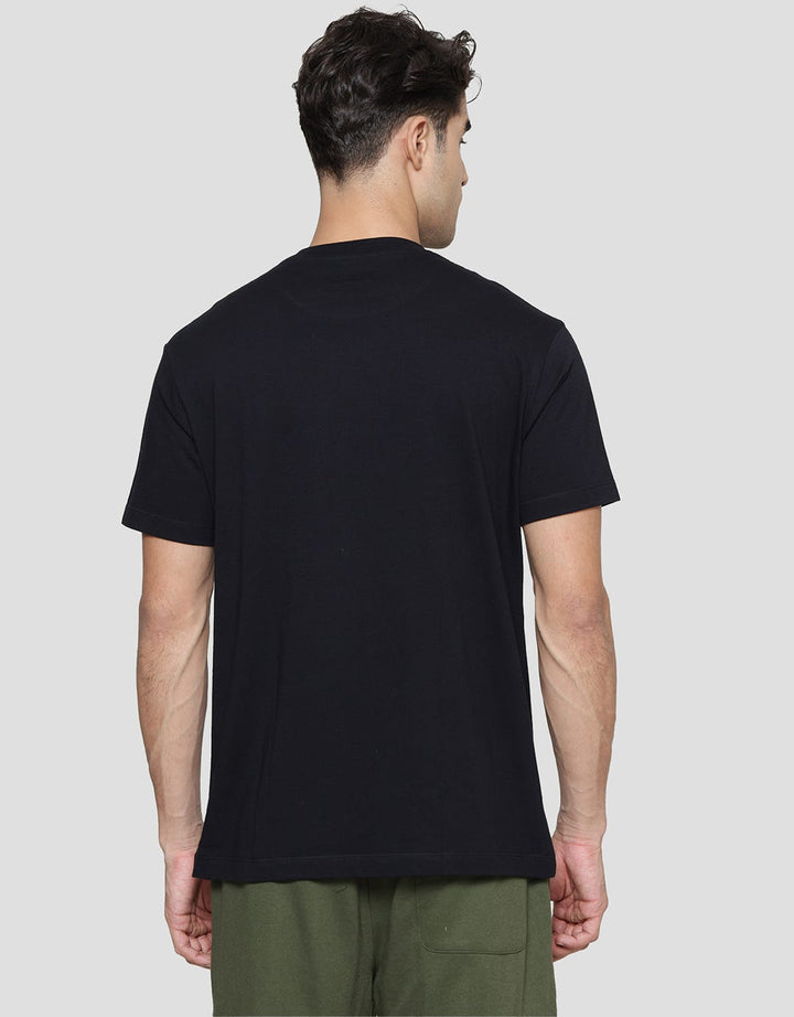 Cole Graphic Auth Hd Kaos Lengan Pendek Pria
