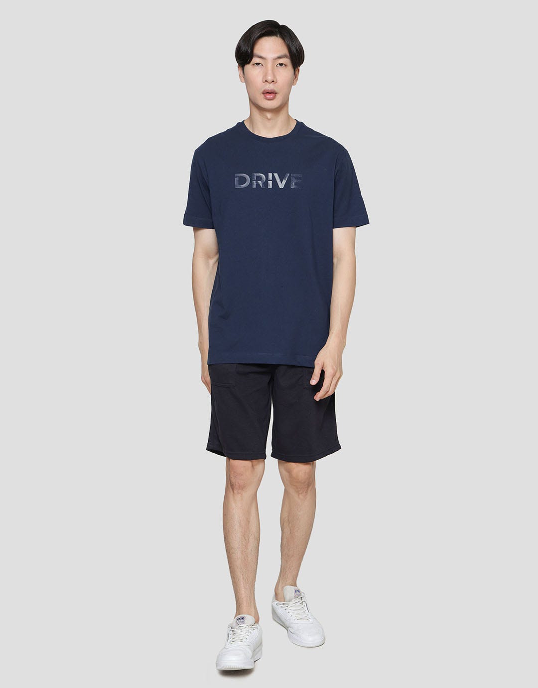 Cole Drive Word Print Kaos Wanita