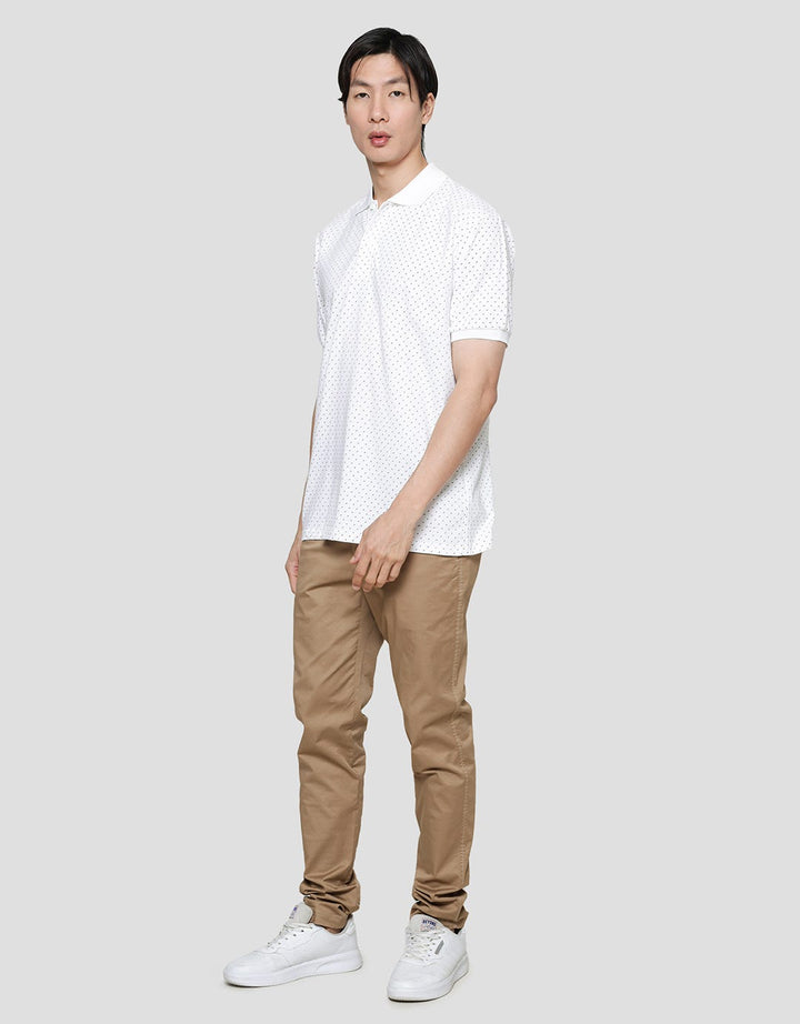 Cole Dotted Det Kaos Kerah Pria