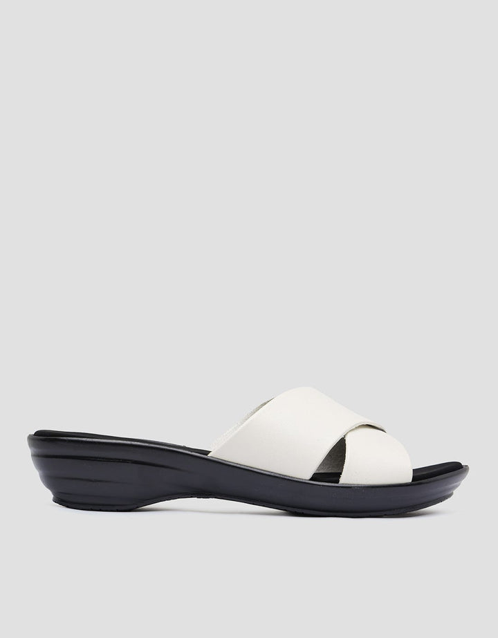 St. Yves Sawadd01 Slipper Sandal Wanita