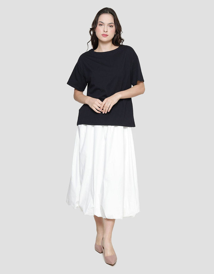 St. Yves Boat Neck Solid Kaos Wanita