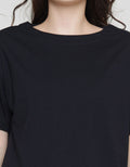 St. Yves Boat Neck Solid Kaos Wanita