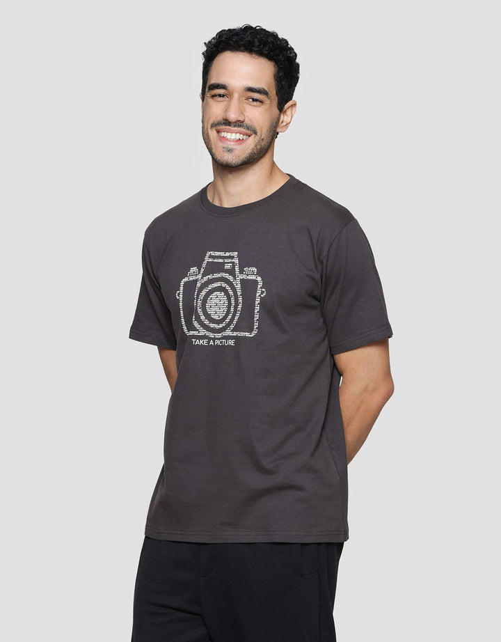 T Zone Print Theme Summer Wording - Take A Picture Kaos Pria