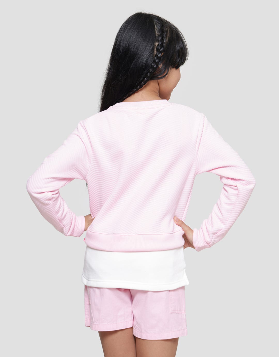 Character Barbie Texture Sweater Anak Perempuan
