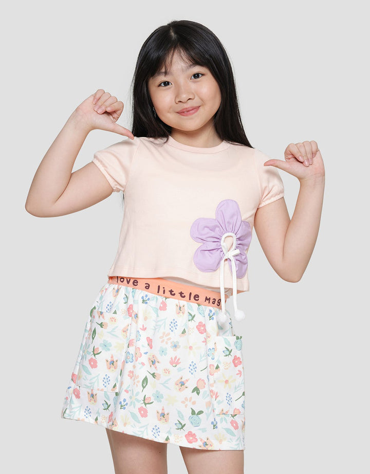Little M Puff Flower Applique Girls Short Sleeve T-Shirt
