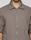 Details Zipper Seersucker Men's Shirt
