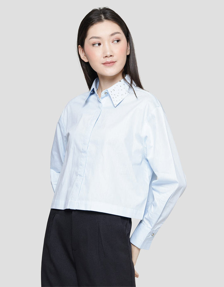 Details Studs Collar Kemeja Wanita