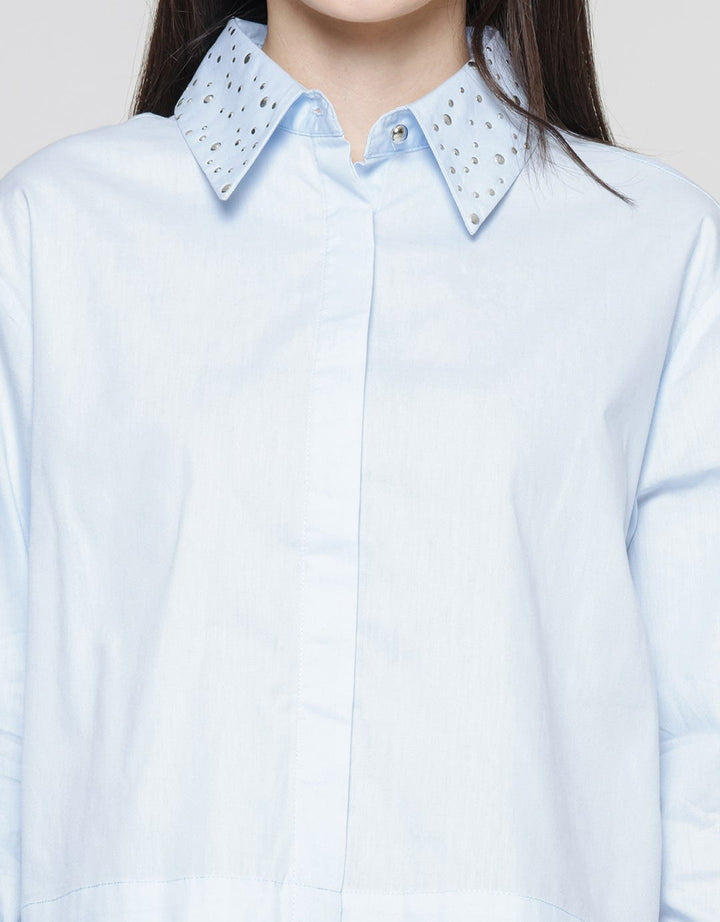 Details Studs Collar Kemeja Wanita