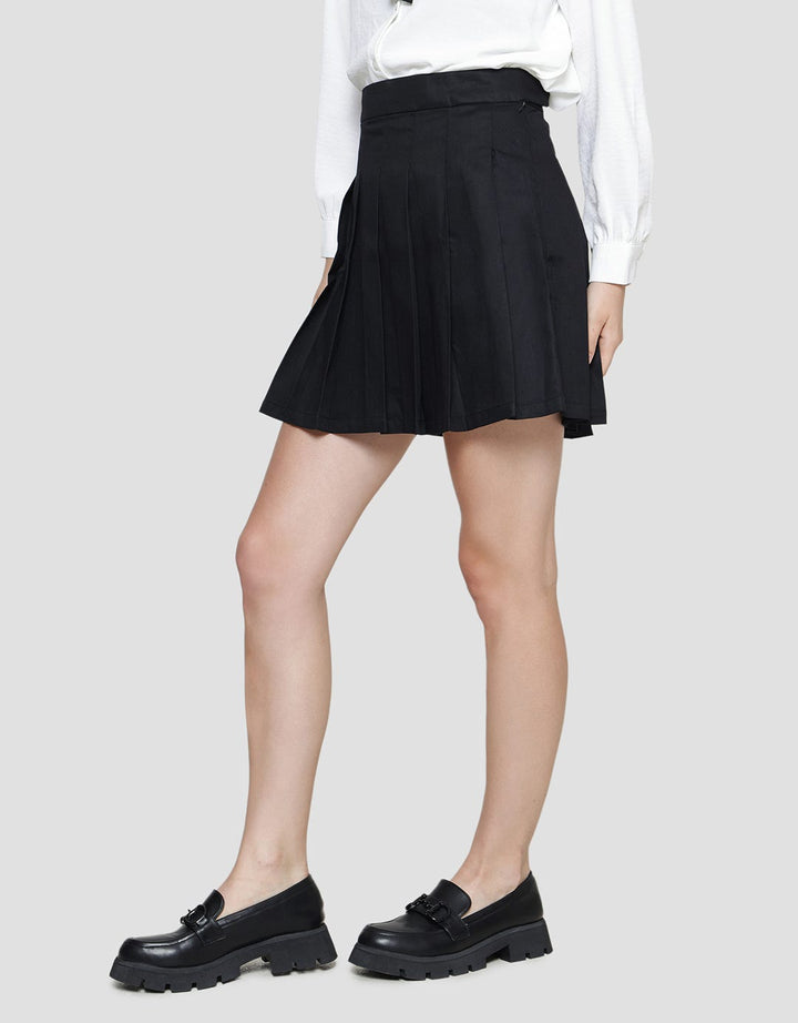 Details Tennis Pleats Rok Mini Wanita