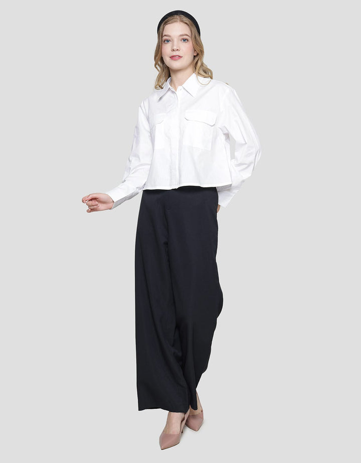 Details Double Pocket Kemeja Lengan Panjang Wanita